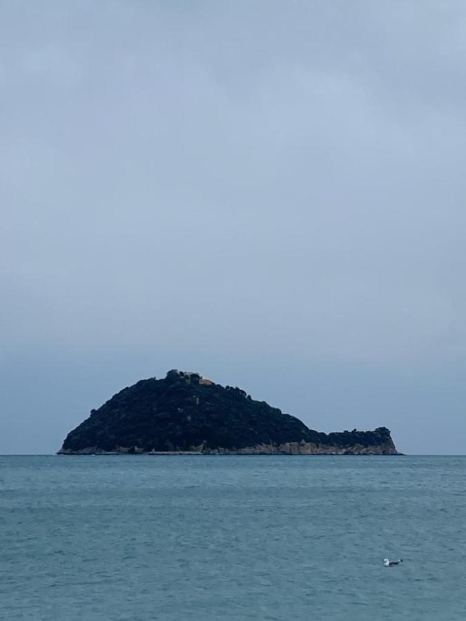 Appartamento Vista Mare Albenga Exterior foto