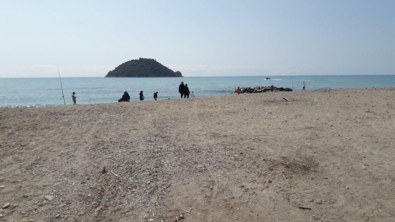 Appartamento Vista Mare Albenga Exterior foto